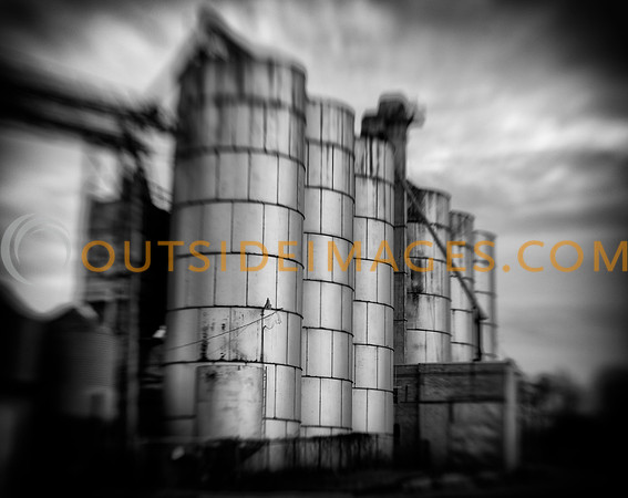 silo_bw