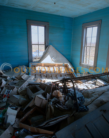 trashed_bedroom