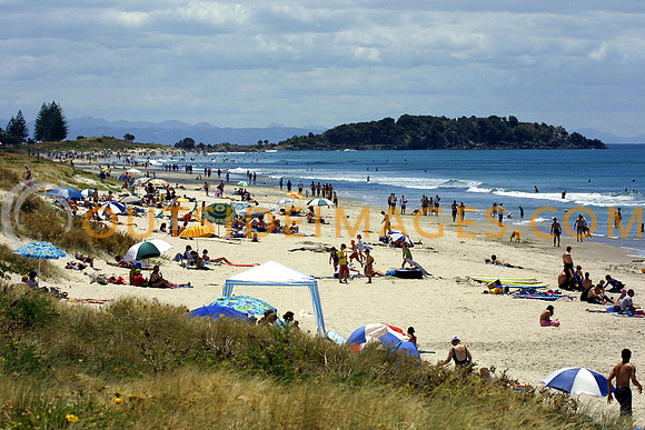 Beach-Papamoa-2